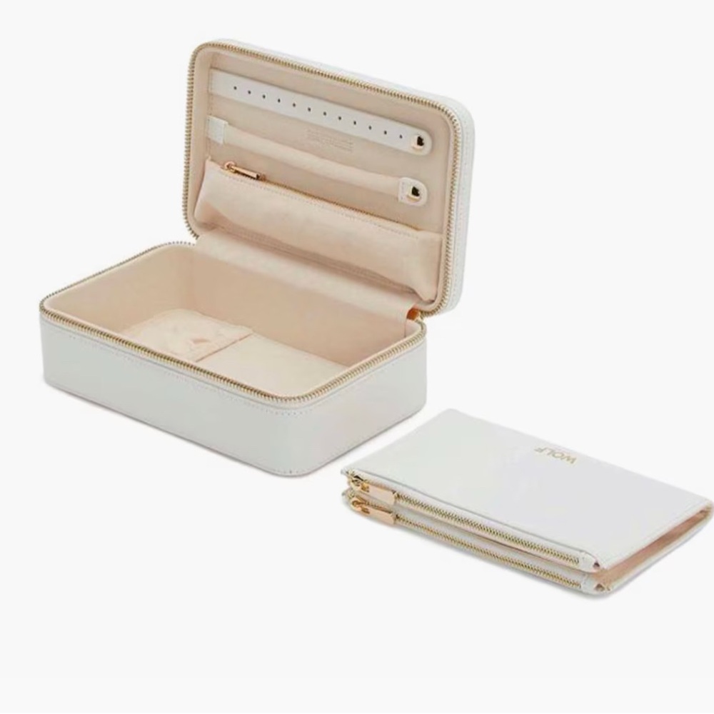 WOLF White Travel Bag Minimalist Design